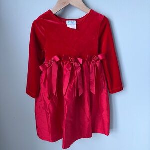 Jessica Ann Girls Holiday Christmas Dress Size 3T Red Velvet Embroidered Flowers